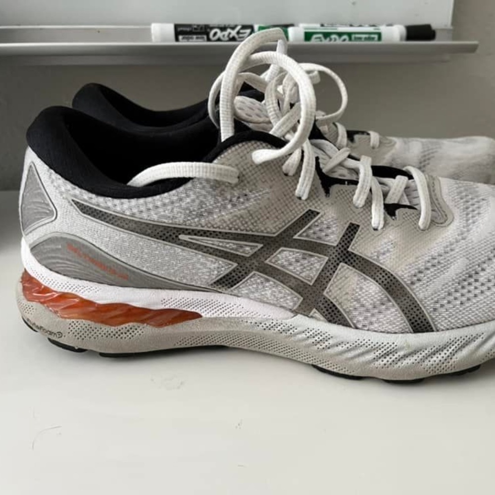 ASICS Men's GEL-Nimbus 23